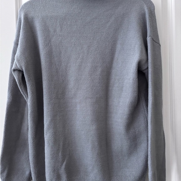 Cozy Gray Turtleneck Sweater - Picture 2 of 2